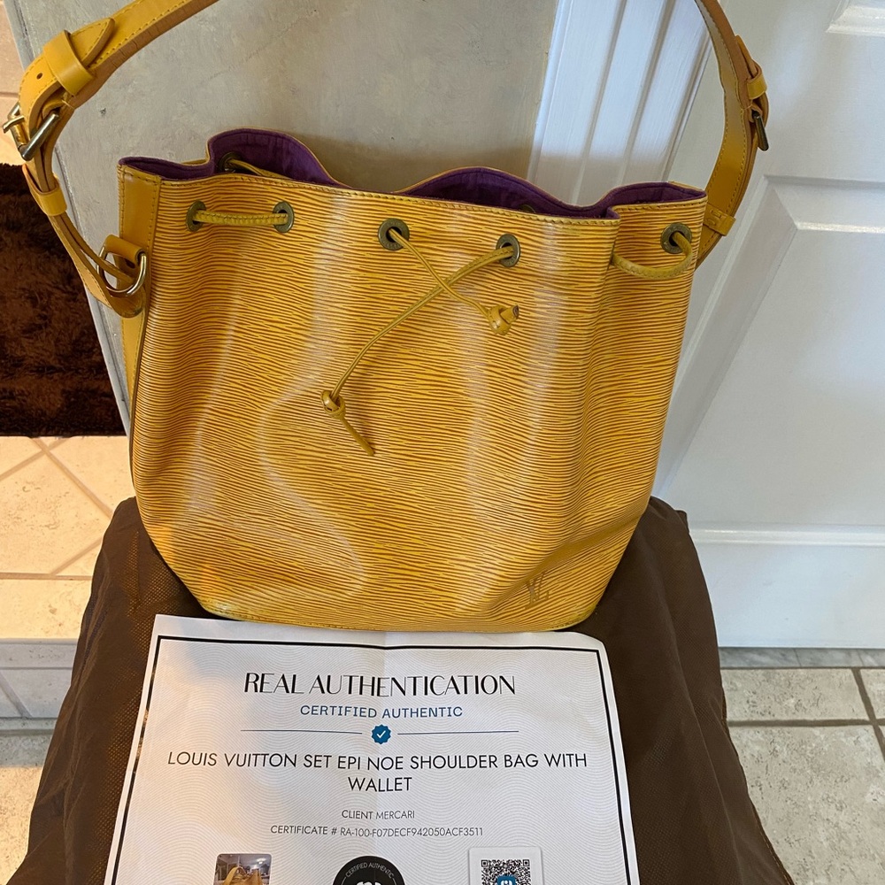 Louis Vuitton Yellow/Purple Epi Leather Noé Shoulder Bag - Picture 9 of 15